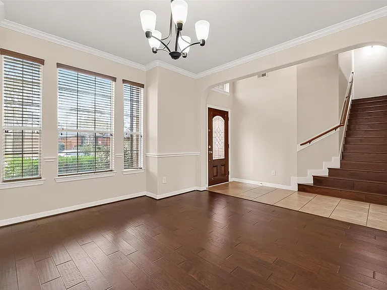24526 Avellino Ct — Photo 10