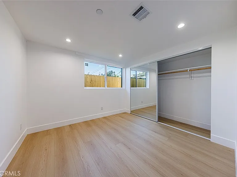1332 S Longwood Ave #3 — Photo 11