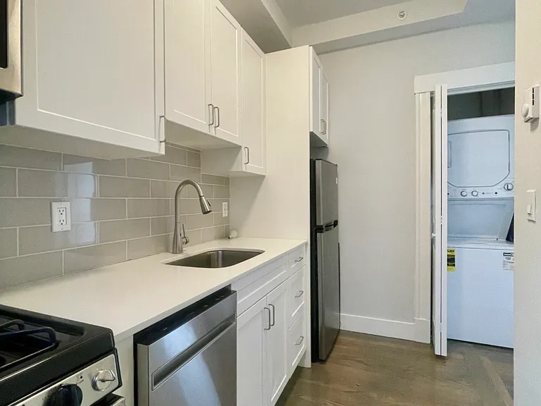 79 Park Dr #6A — Photo 5