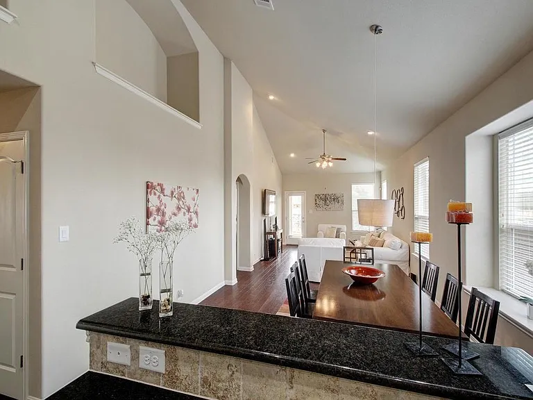 13900 Marathon Rd — Photo 16