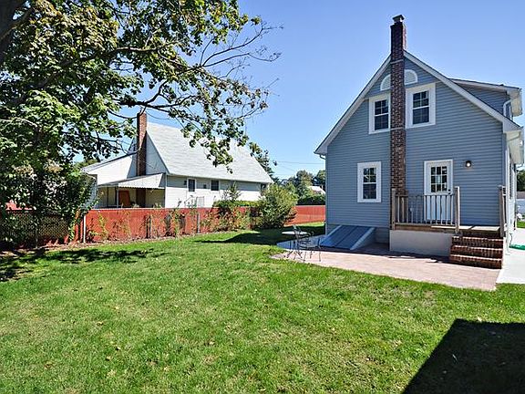 4th image of 1811 McKinley Ave