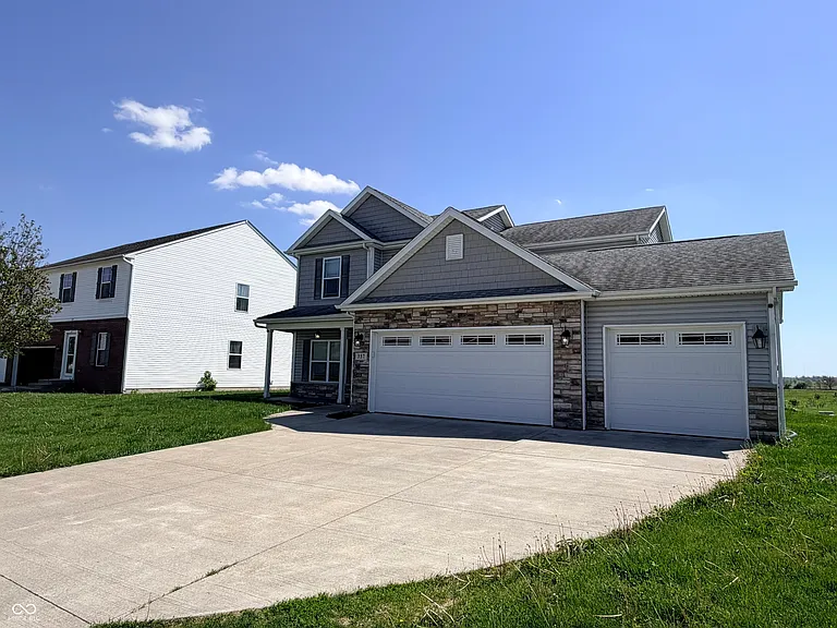 357 Indigo St — Photo 3