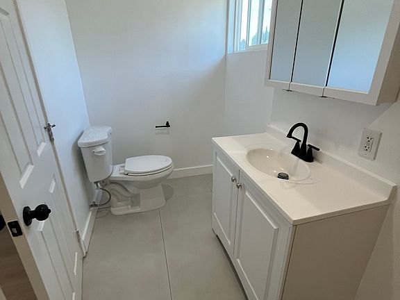 5th image of 2655 Parkway Dr