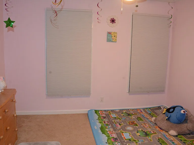 8811 Hawthorne Dr — Photo 22