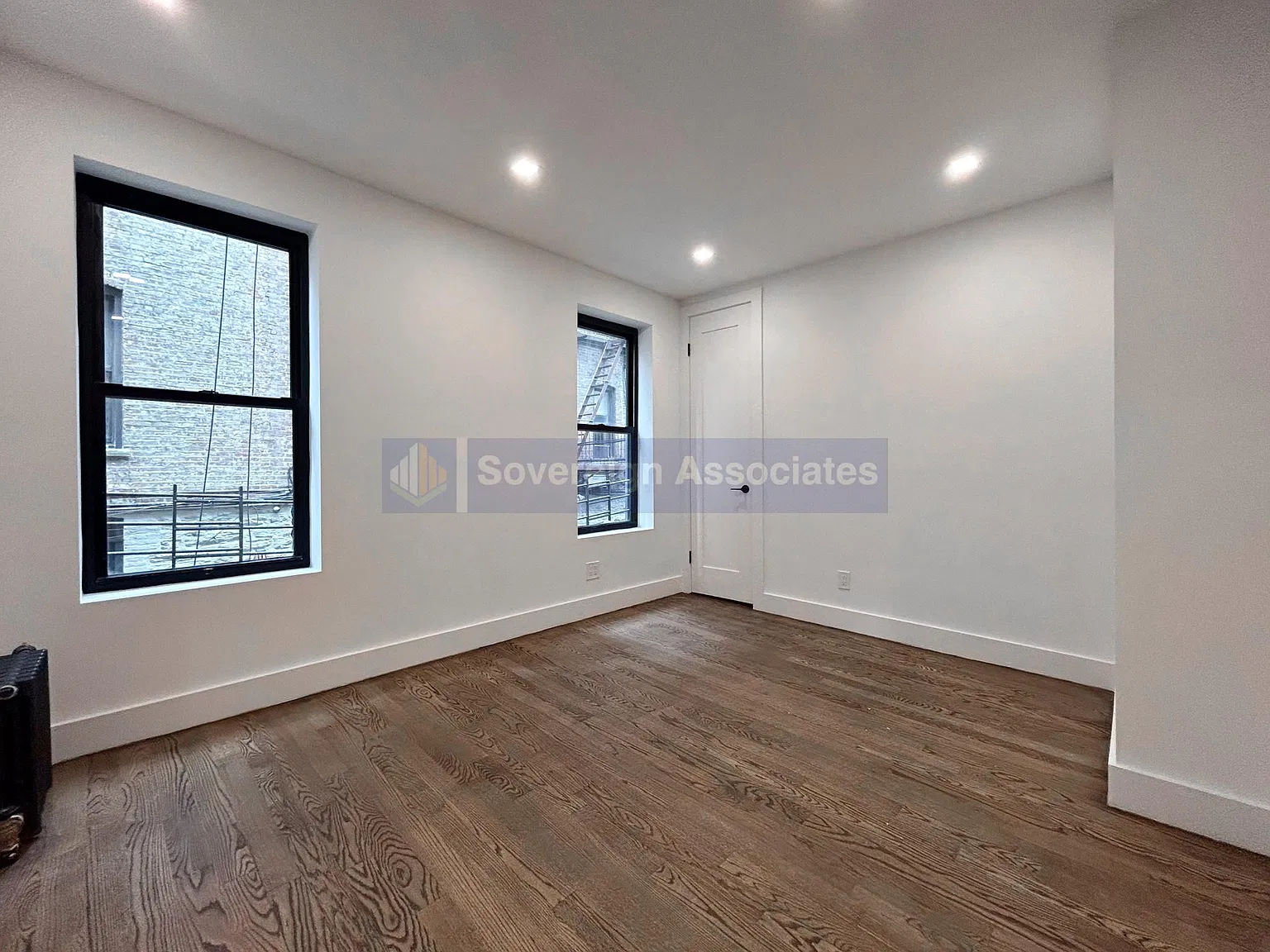 3139 Broadway — Photo 4