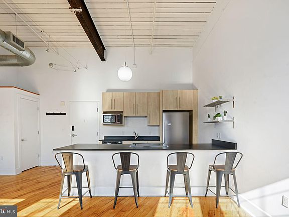 5th image of 200 Lincoln Ave Ste 302