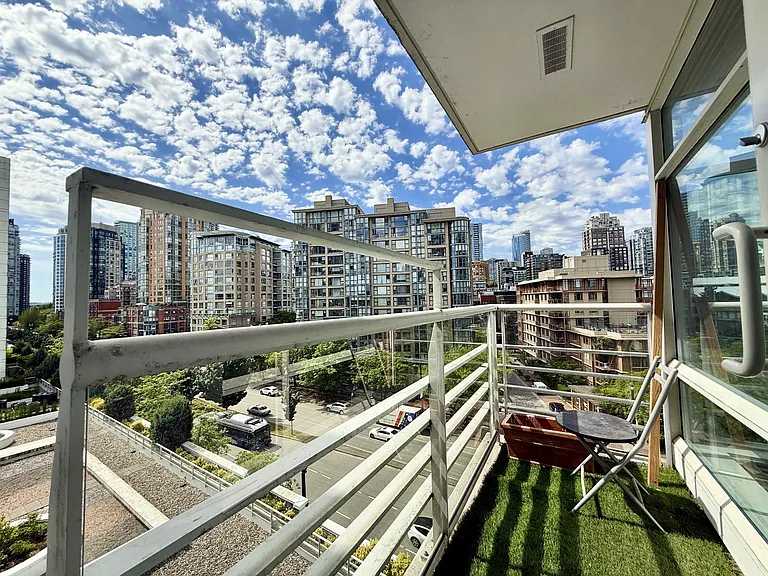 189 Aquarius Mews — Photo 15