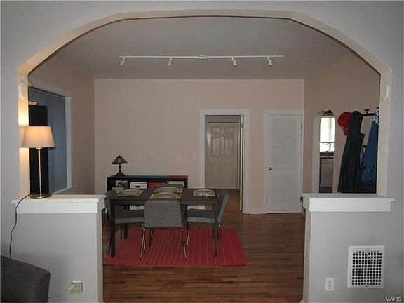 5th image of 6559 Hoffman Ave
