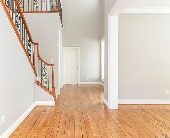 28866 Topsfield Ct — Photo 2