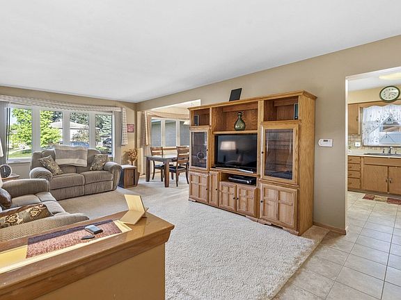 5th image of 1920 Koehler Dr