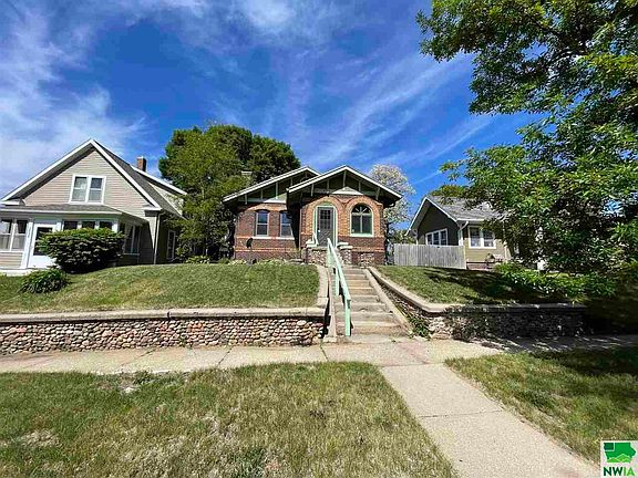 2nd image of 2021 S Cypress St