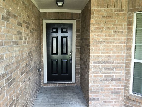 2nd image of 3935 Hawthorn Glen Ct