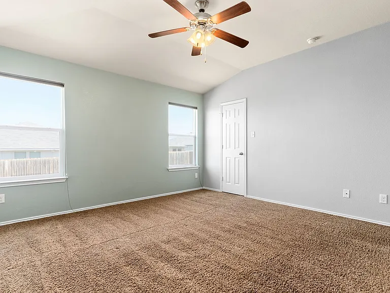 9510 Shimla Dr — Photo 8