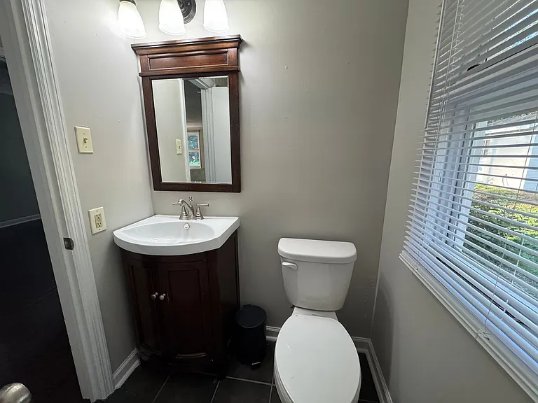 124 Roxie Ln — Photo 13
