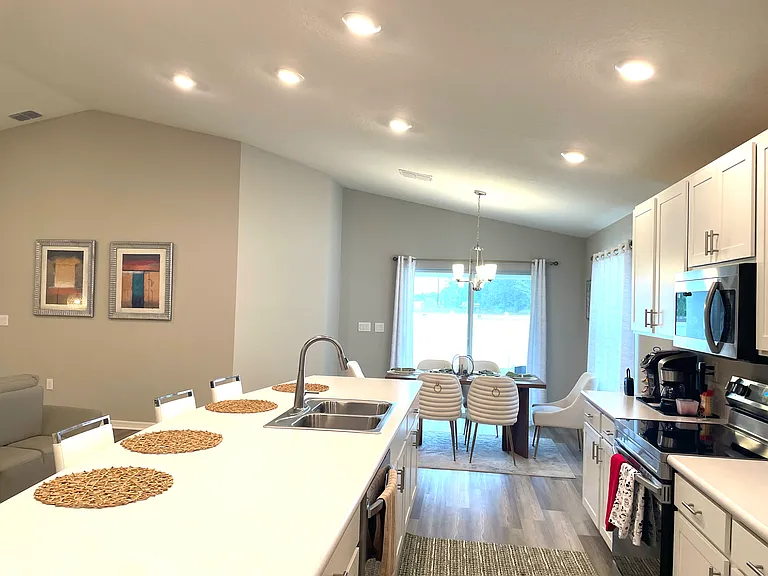 Lily Ln — Photo 10