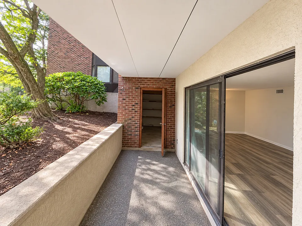 53 Angleside Rd #2