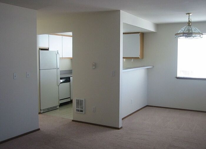 2nd image of 1004 37th St SE #C