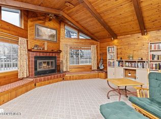 8507 Peck Ave, Anchorage, AK 99504