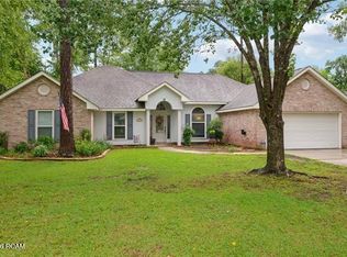370 Sioux Dr, Abita Springs, LA 70420