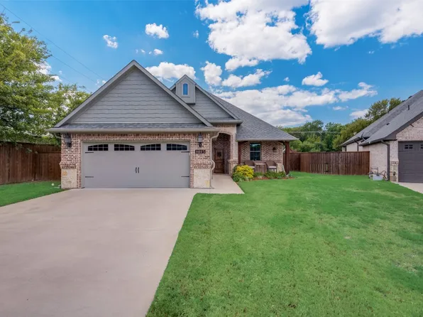 1013 Cash Ct, Pottsboro, TX 75076