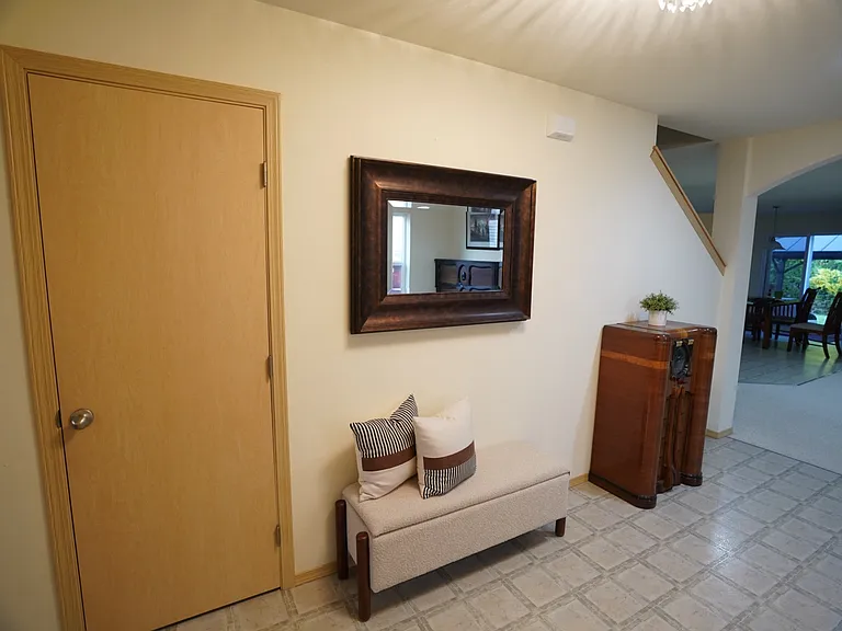 1108 Daffodil Ave NE — Photo 4