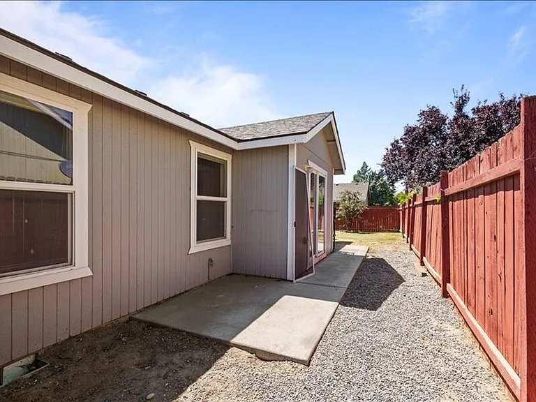 5708 Ochoco Ln — Photo 19