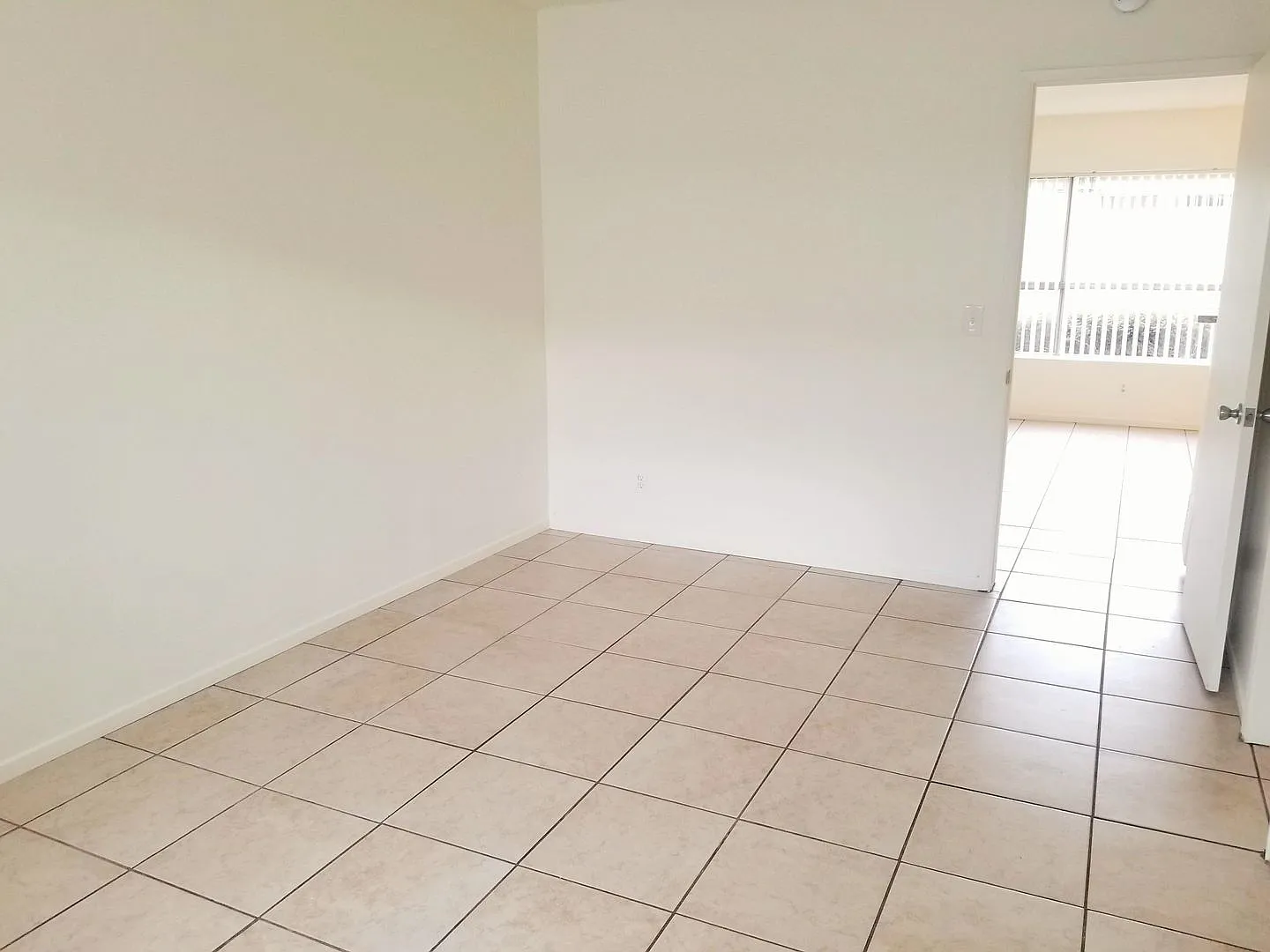 2109 E Westport Dr — Photo 1