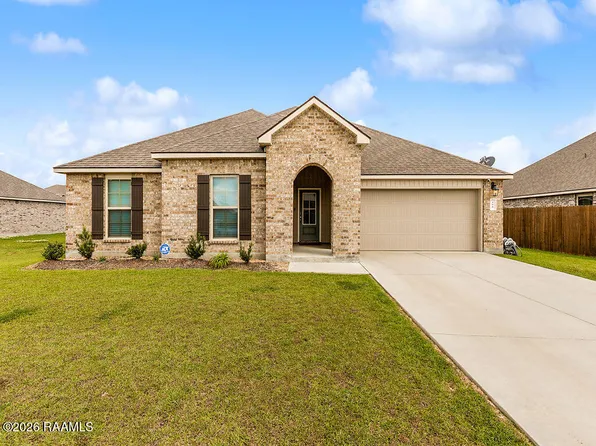 408 Dulworth Ct, Breaux Bridge, LA 70517