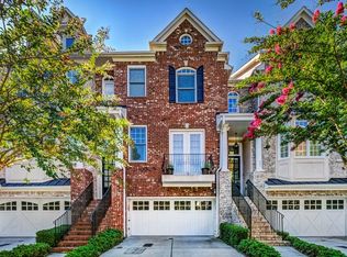 997 Emory Parc Pl, Decatur, GA 30033