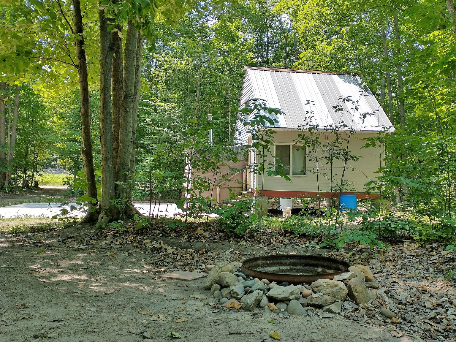 N Sunshine Trl, Vanderbilt, MI 49795 Zillow