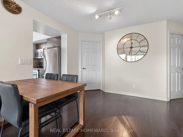 25 Lower Simcoe St #518 — Photo 7