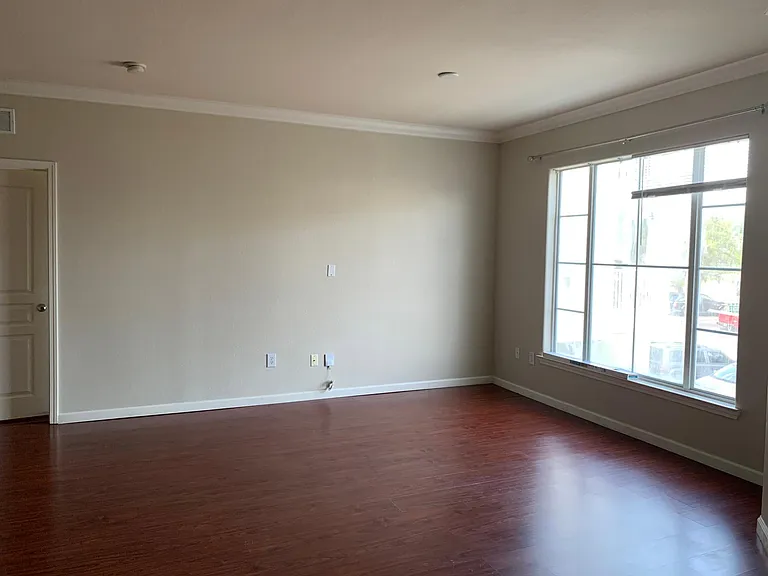 8290 Gate Pkwy W #910 — Photo 28