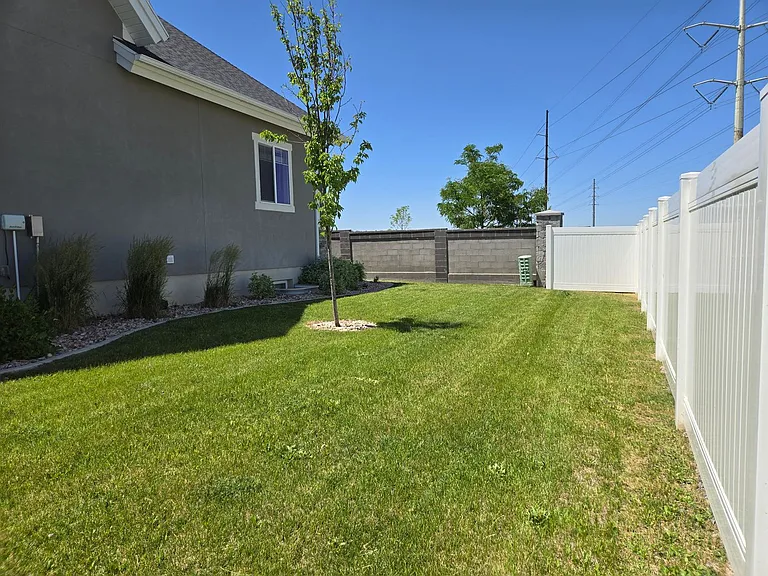 2422 N Penstemon Way — Photo 28