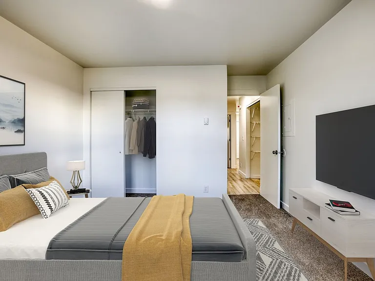 Maple Grove Apartments — Photo 16