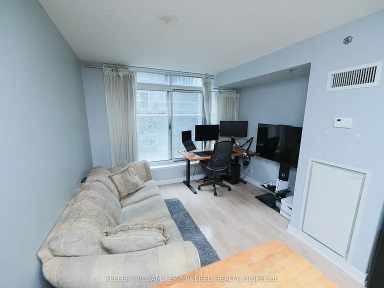 21 Nelson St #221 — Photo 7