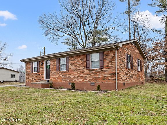 3rd image of 120 Oak Dr