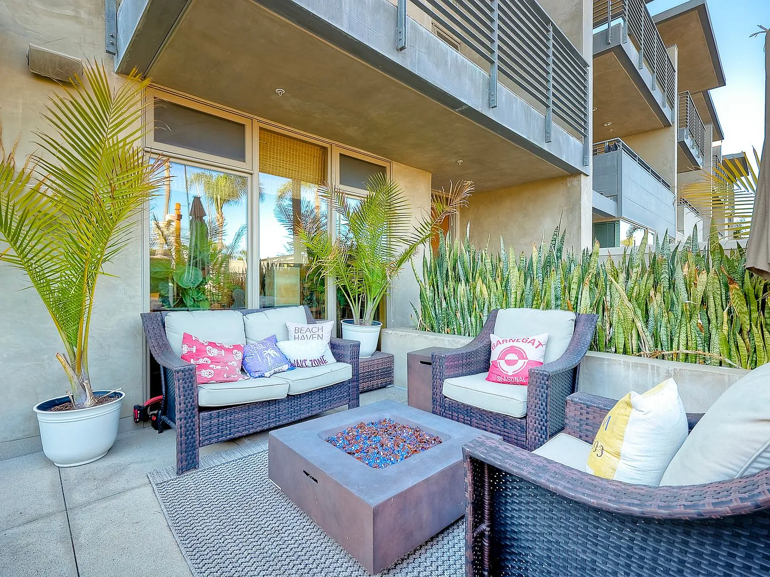 3 bed, 2161 sqft, $7,500 — Photo 3