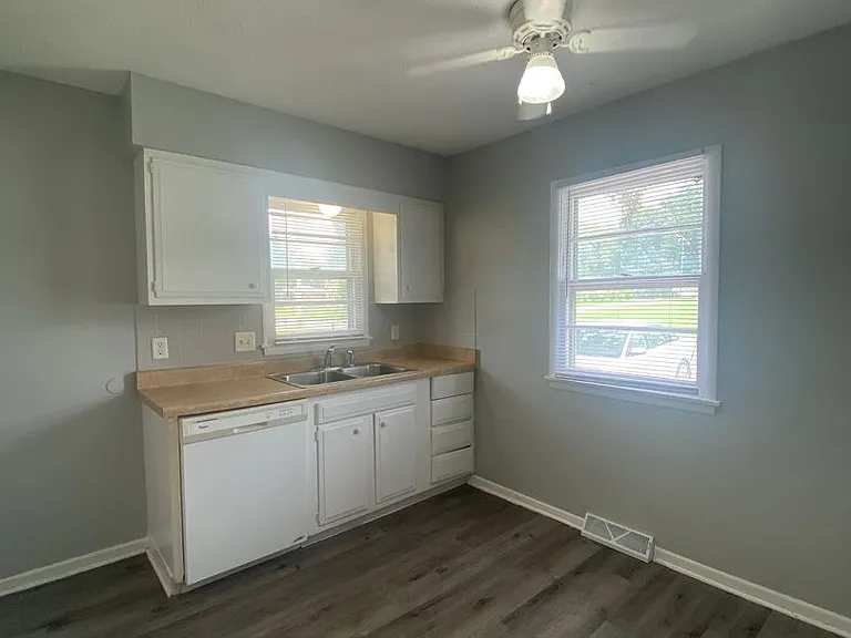 3302 SE 5th Street — Photo 17