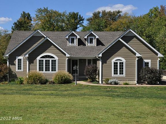 2nd image of 4855 Marys Ln