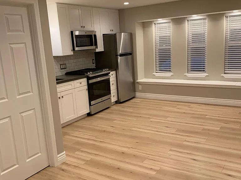 1018 Golden Gate Ave #A — Photo 5