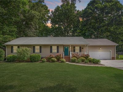 400 Meadowfield Rd, Yorktown, VA, 23692