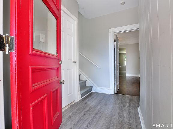 4th image of 15 Emmons Place