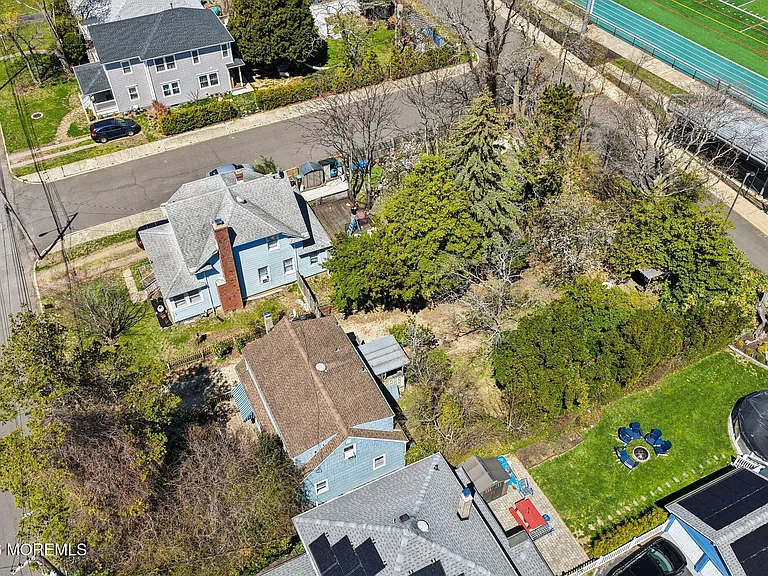 15 Woolley Ave — Photo 30