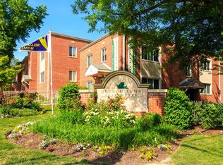 8201 14th Ave APT 102, Hyattsville, MD 20783