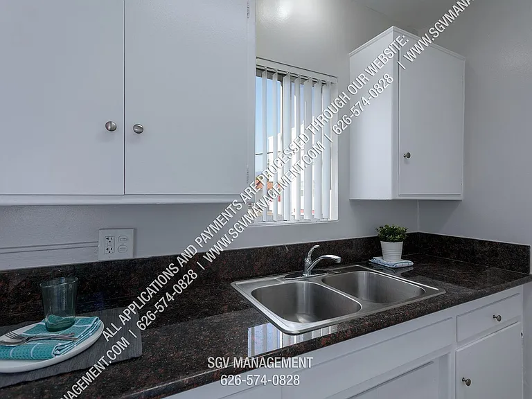 liv209 — Photo 34