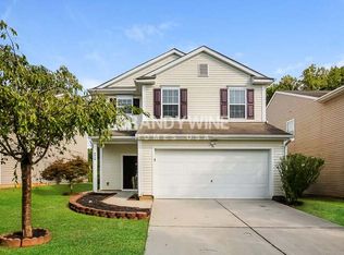 8950 Chalkstone Rd, Charlotte, NC 28216