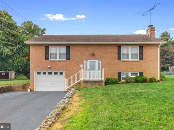 555 Whitacre St, Winchester, VA 22601