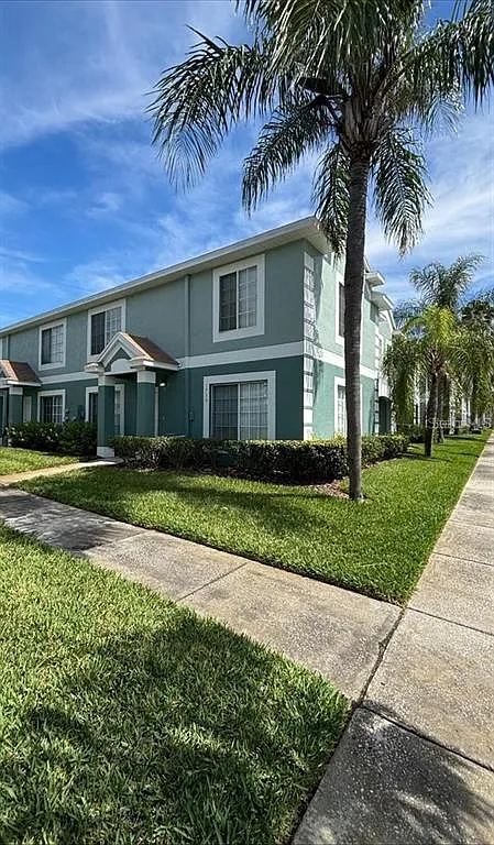 2 bed, 2.5 bath, 1178 sqft, $1,750 — Photo 1