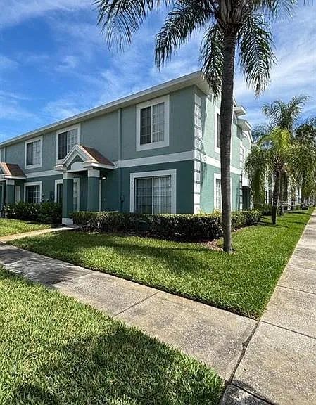 1735 Fluorshire Dr — Photo 1