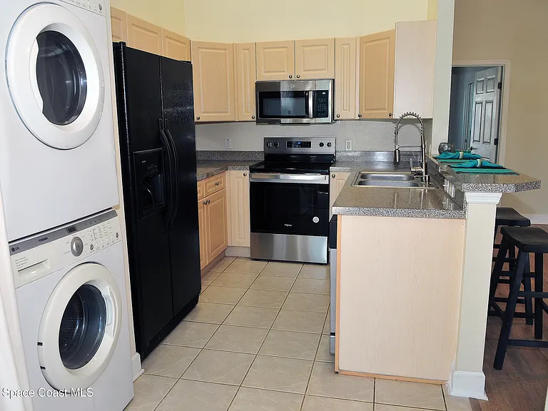 111 Portside Ave #203 — Photo 10